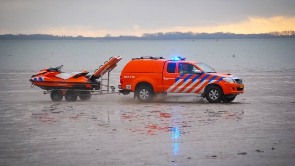 Reddingsbrigade van Rockanje - materiaal. Auto en jetski